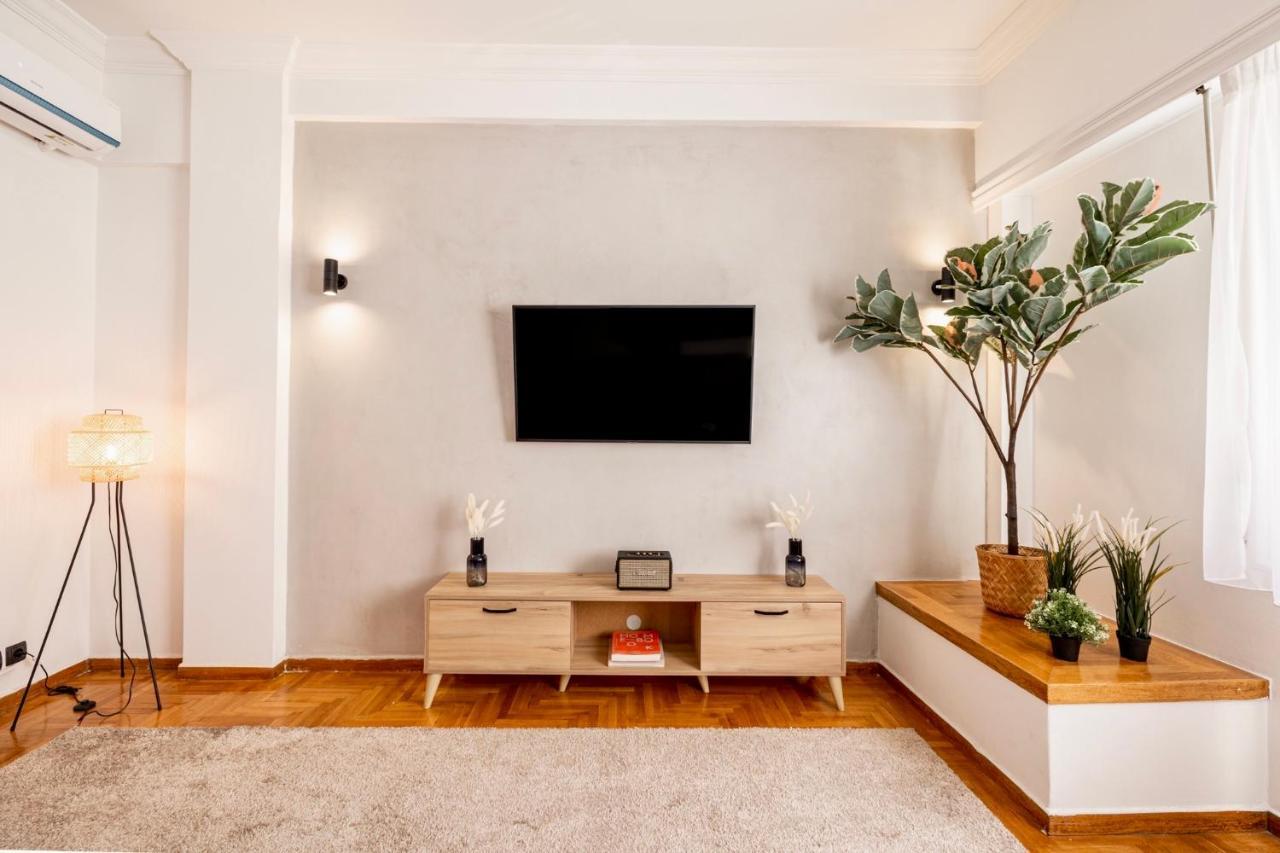 Cozy Apartment In Kolonaki Athens - Sleeps 5 Buitenkant foto